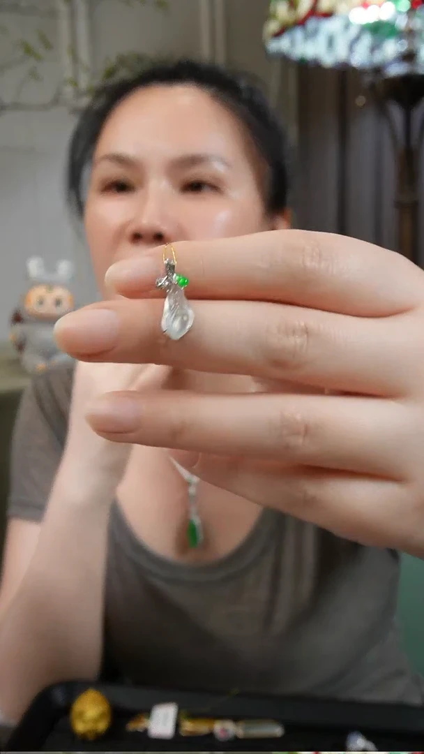 翡翠18K金镶嵌吊坠(不含链)天然缅甸翡翠吊坠