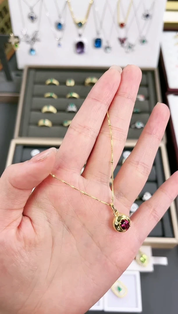 【闪购商品】石榴石颈饰银S925镶嵌s230