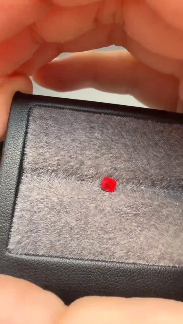 裸石未镶嵌尖晶石绝地0.35ct-A571