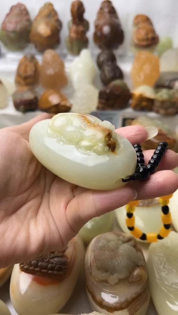 石材方解石手把摆件不退换貔貅