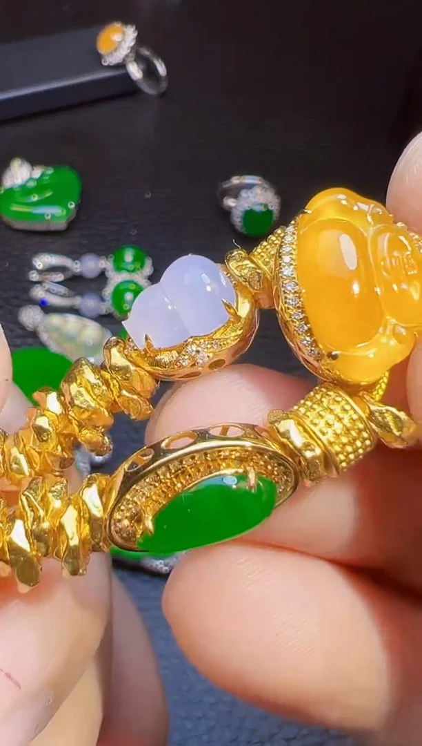 足金镶嵌手链翡翠小*洛翡翠