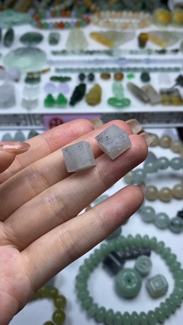 未镶嵌定制翡翠见*毛货定制不退不换