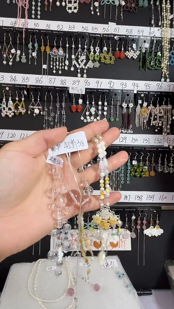 未镶嵌翡翠耳饰乐以