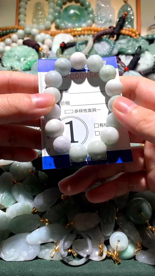 未镶嵌挂件翡翠1