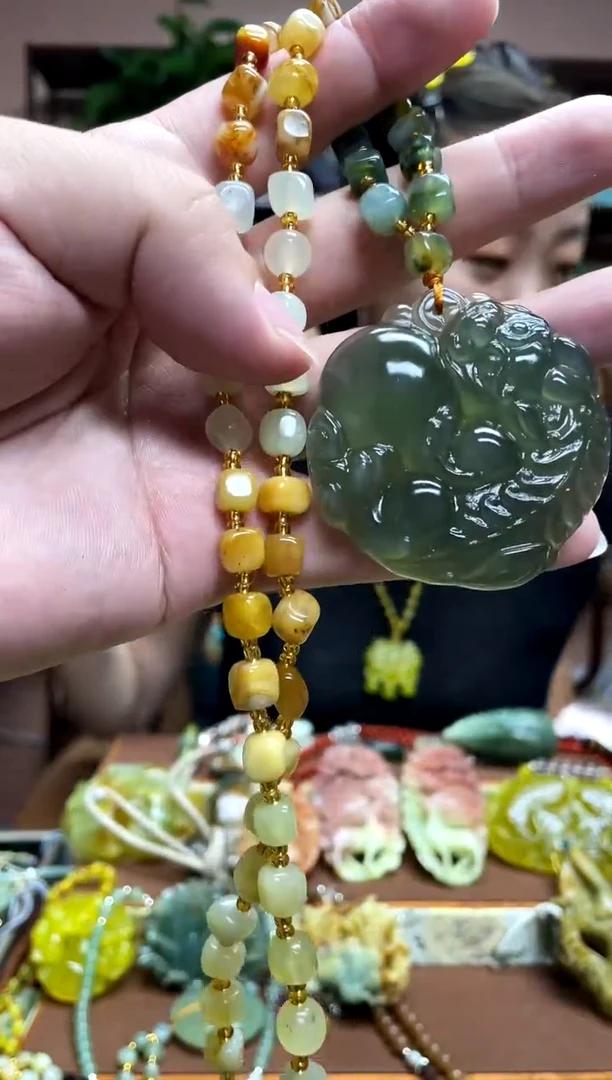 未镶嵌岫玉吊坠`2