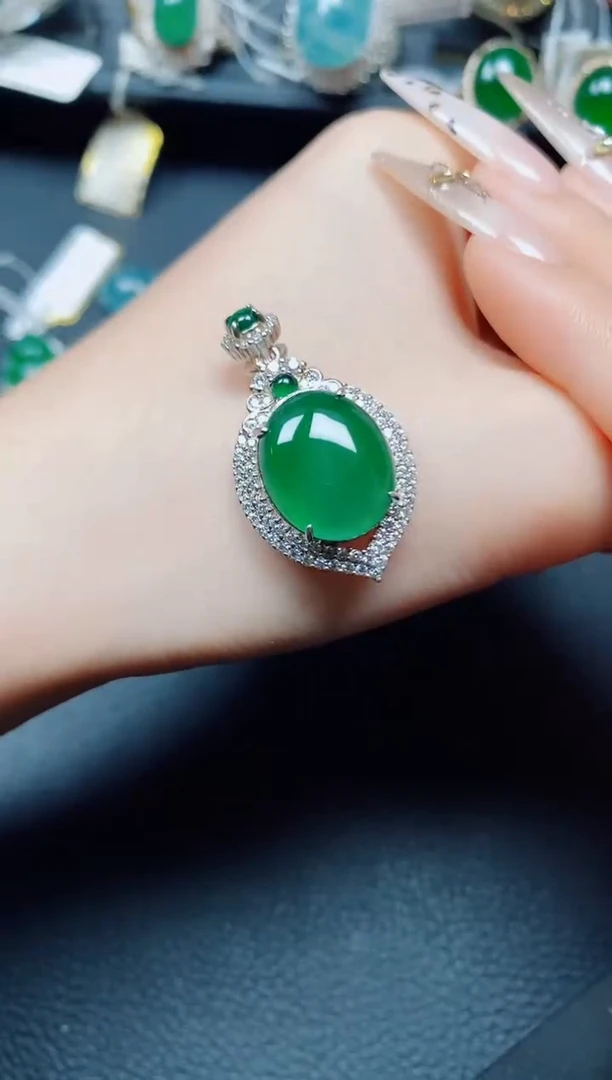 吊坠(赠链)银S925镶嵌翡翠翡翠