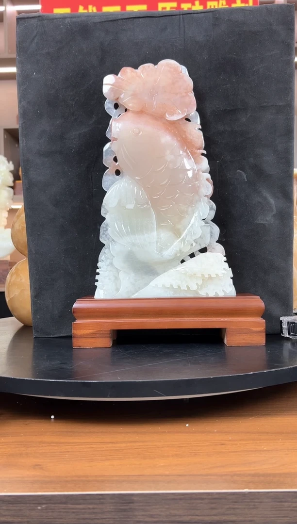 玉26*41红花冰连年有余