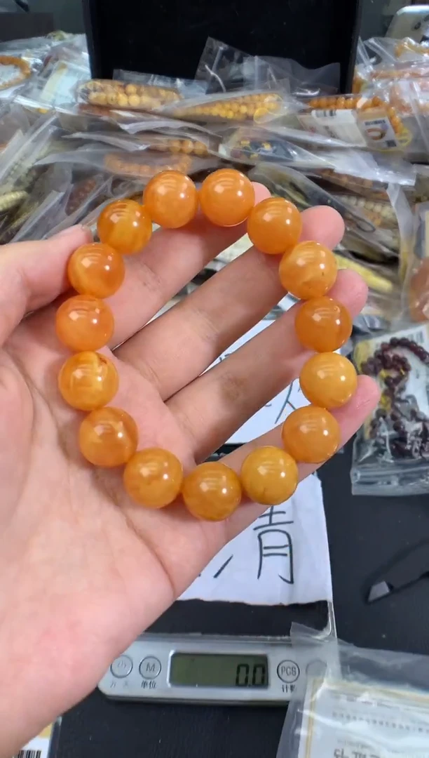 蜜蜡未镶嵌珠宝奇石1