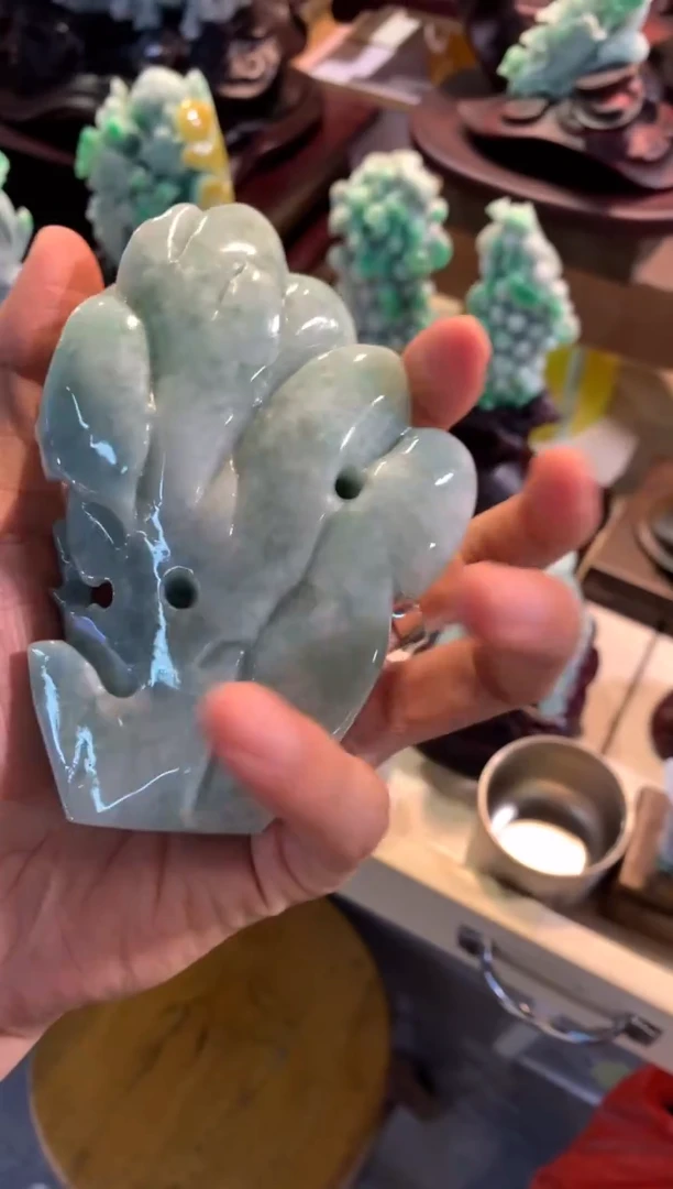 未镶嵌挂件翡翠猫*翡翠摆件