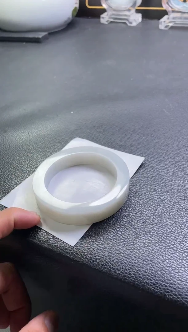 未镶嵌手镯定制翡翠手镯