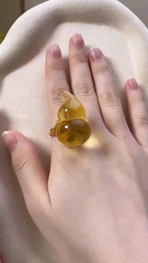 未镶嵌琥珀戒指戒指