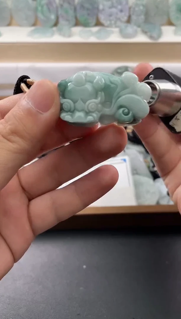 颈饰未镶嵌翡翠....10/13/.31