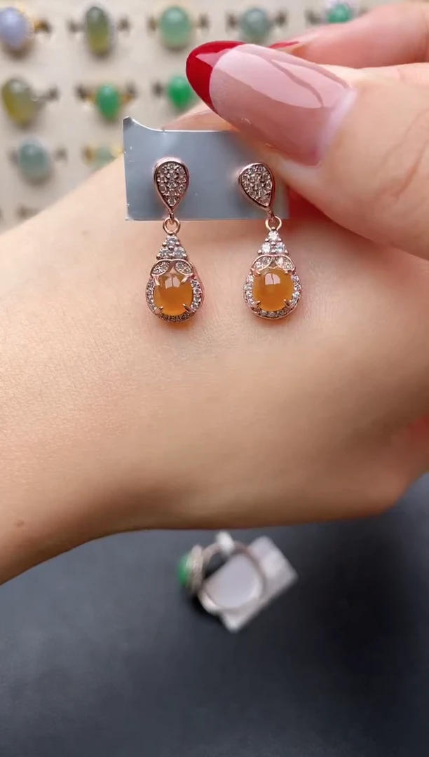 【闪购商品】翡翠戒指银S925镶嵌一物一证一礼盒