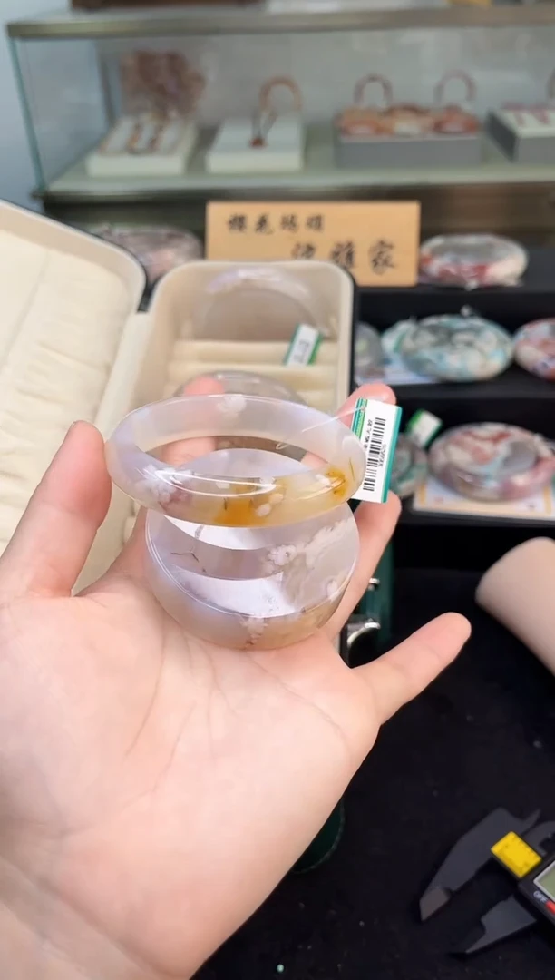 未镶嵌手镯石英质玉58圈口（赠品镯心）3966526