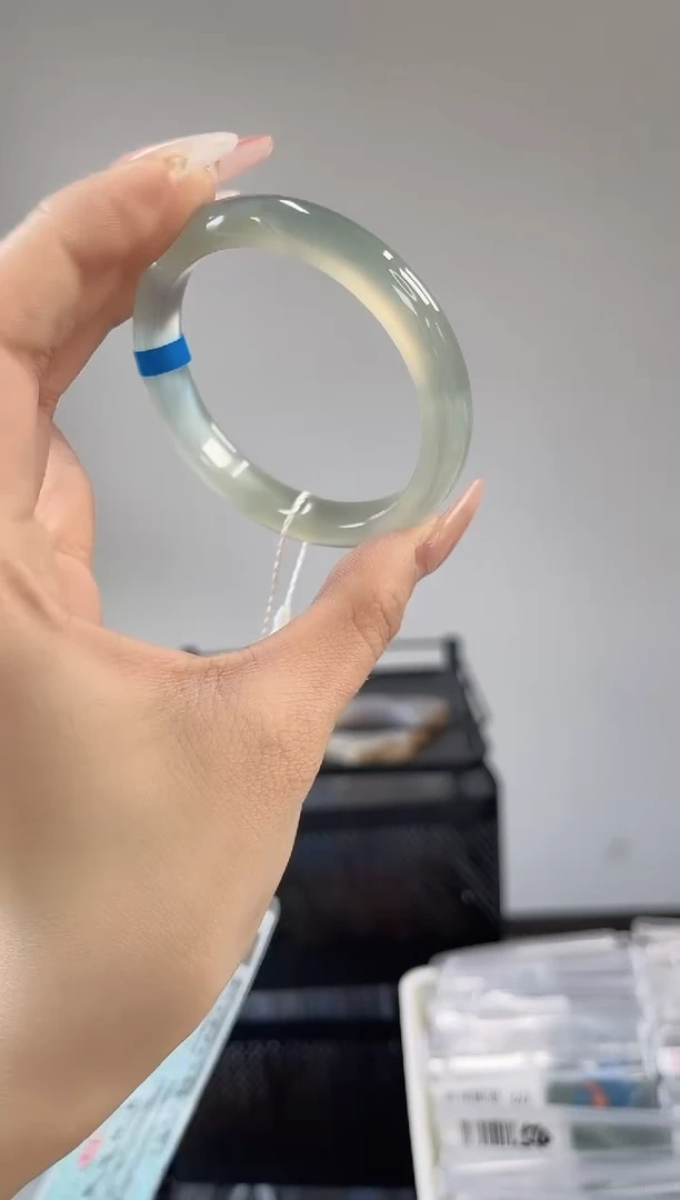 【闪购商品】玛瑙/玉髓手镯未镶嵌56-57圈