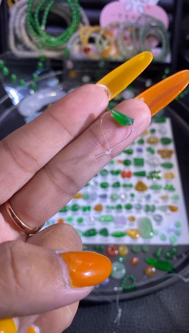 未镶嵌挂件翡翠珠子