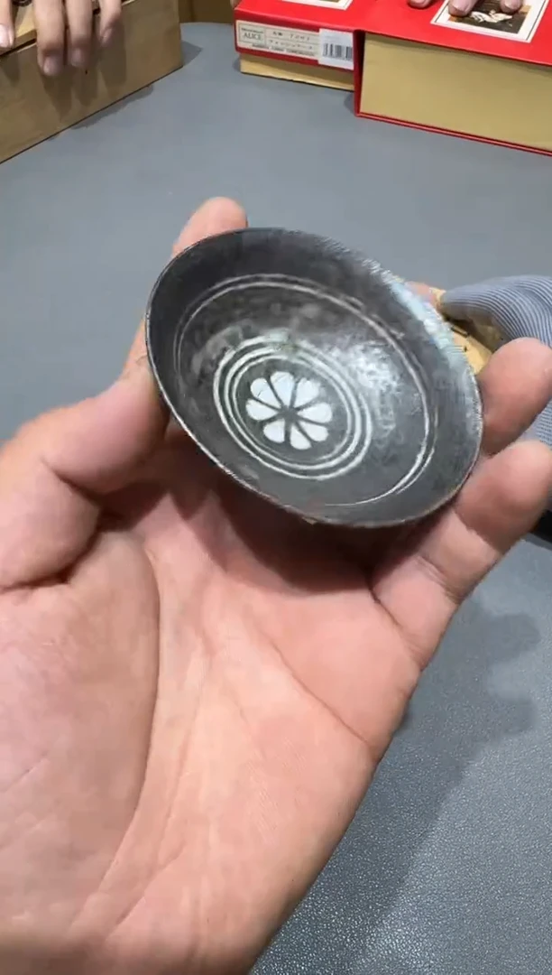 瓷片不**笨小四孤品收藏中古品