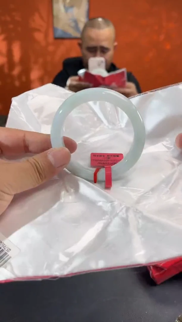 未镶嵌手镯翡翠7