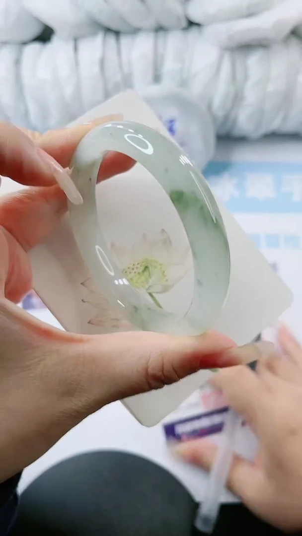 【闪购商品】石英质玉手镯未镶嵌多样性发货V439