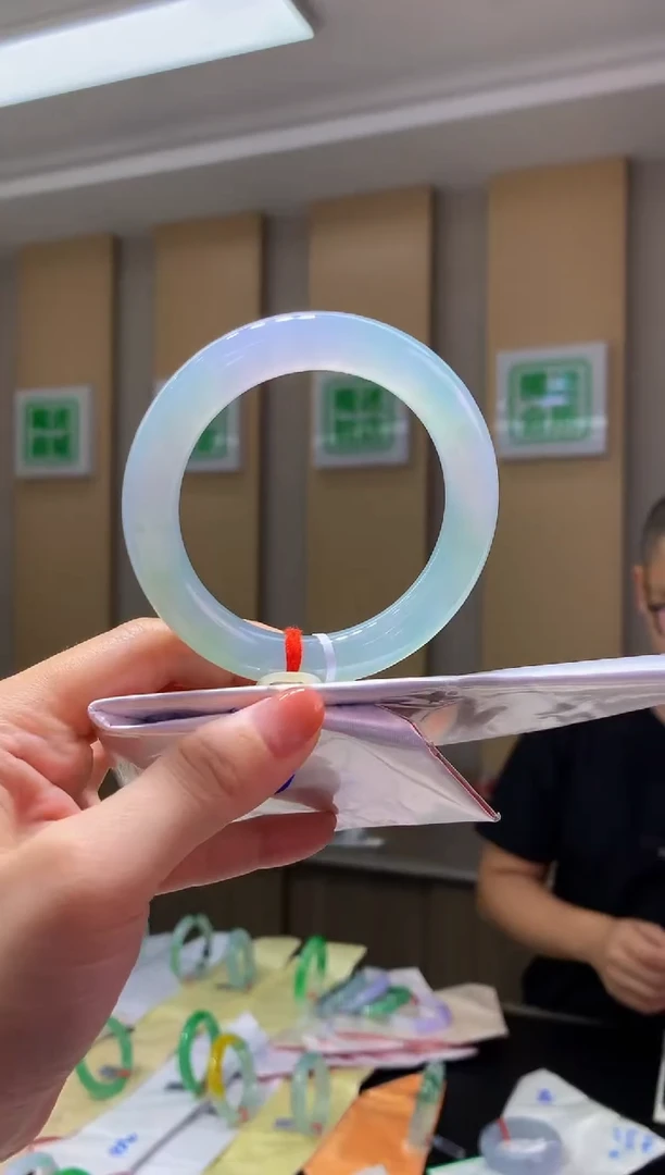 未镶嵌手镯翡翠-C71 圈口56.6 全款16万 定金2万