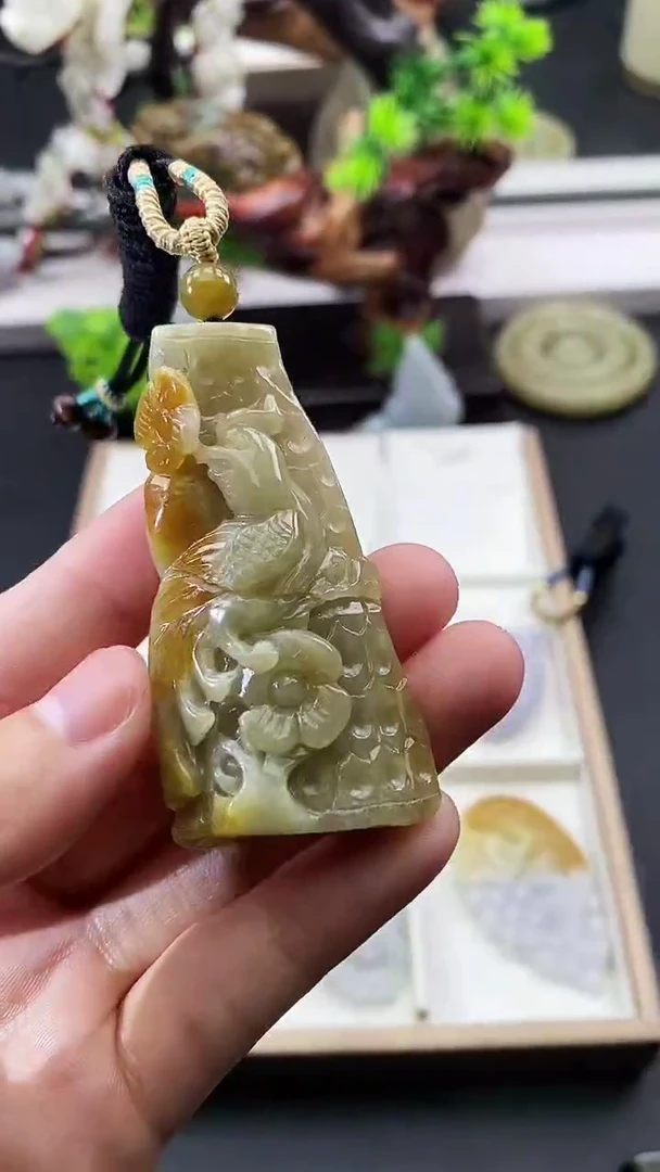 颈饰未镶嵌翡翠天然缅甸A货翡翠