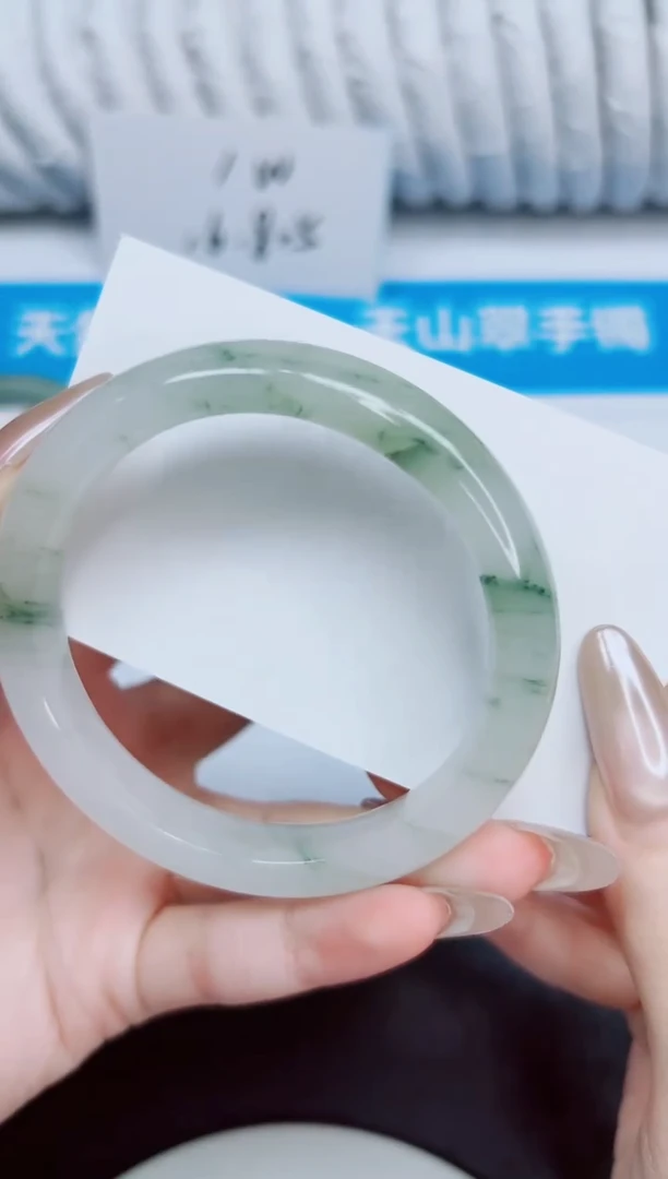 未镶嵌手镯石英质玉52/57
