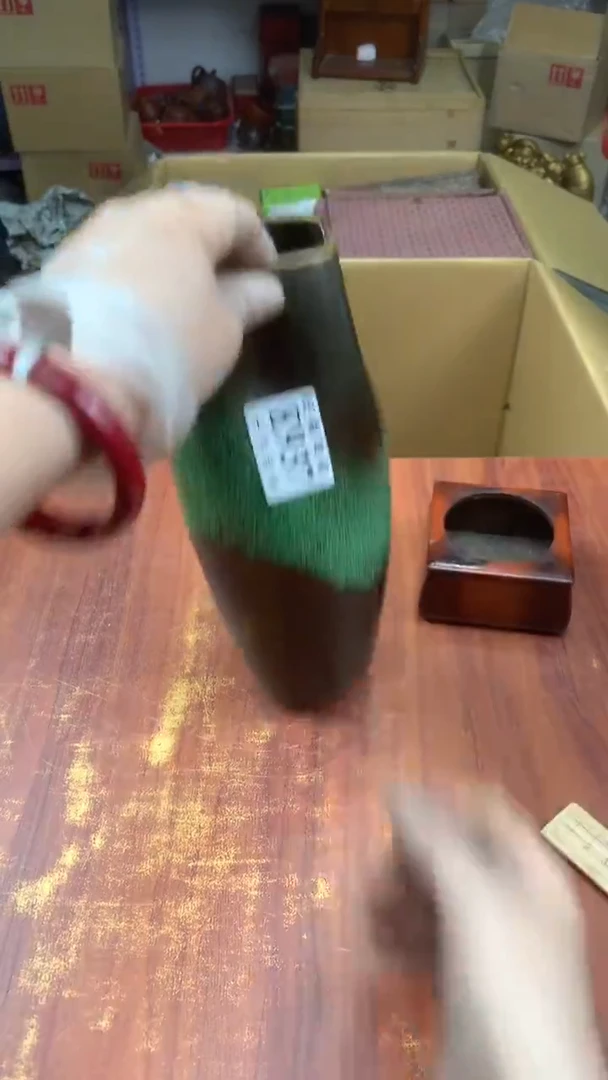 瓷片梅**?校长家杂项籈选