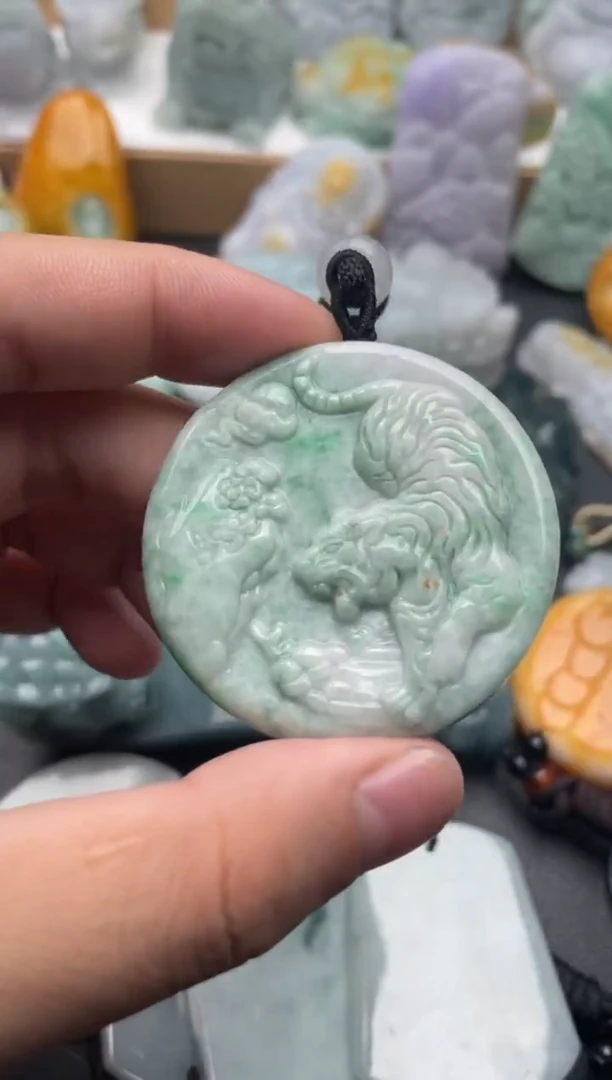 吊坠(不含链)未镶嵌翡翠1