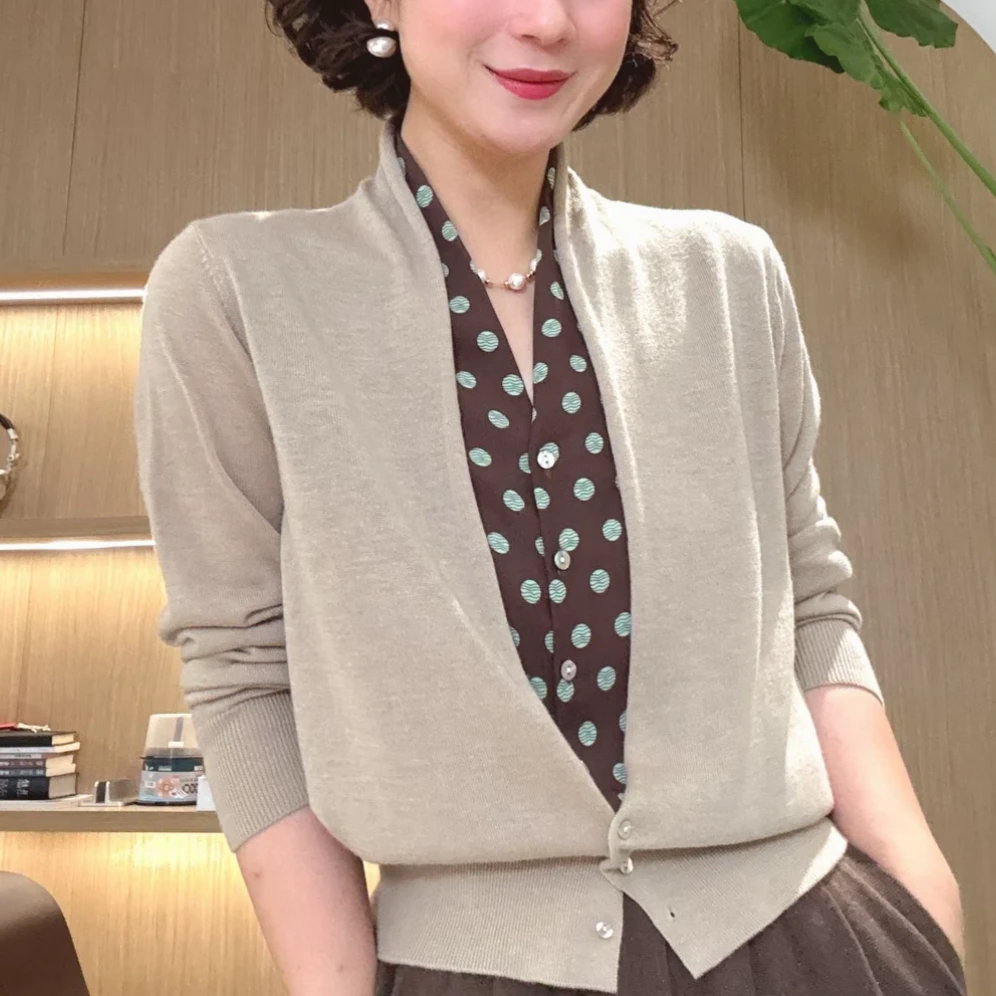 秋季新款优雅精致假两件波点针织衫高级气质文艺舒适亲肤透气长袖