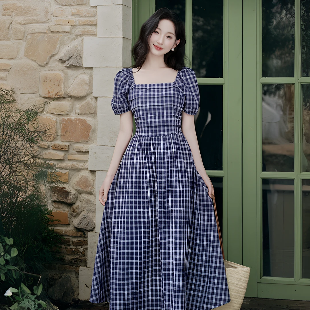 法式复古超好看气质蓝色格子连衣裙女今年流行泡泡袖收腰长裙1912