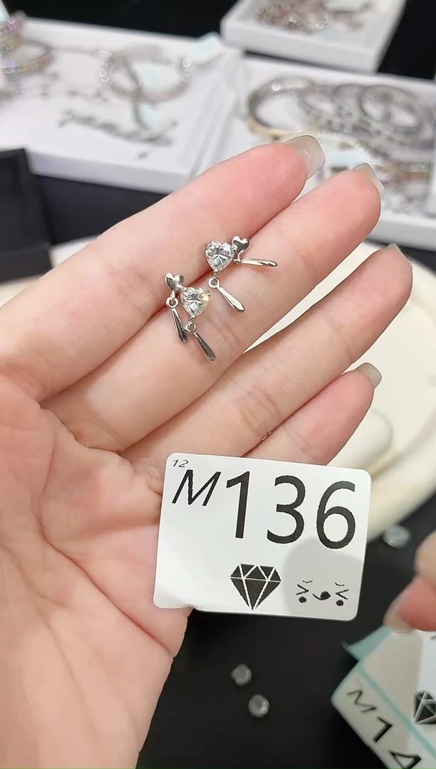 合成碳硅石925银多样性发一M136