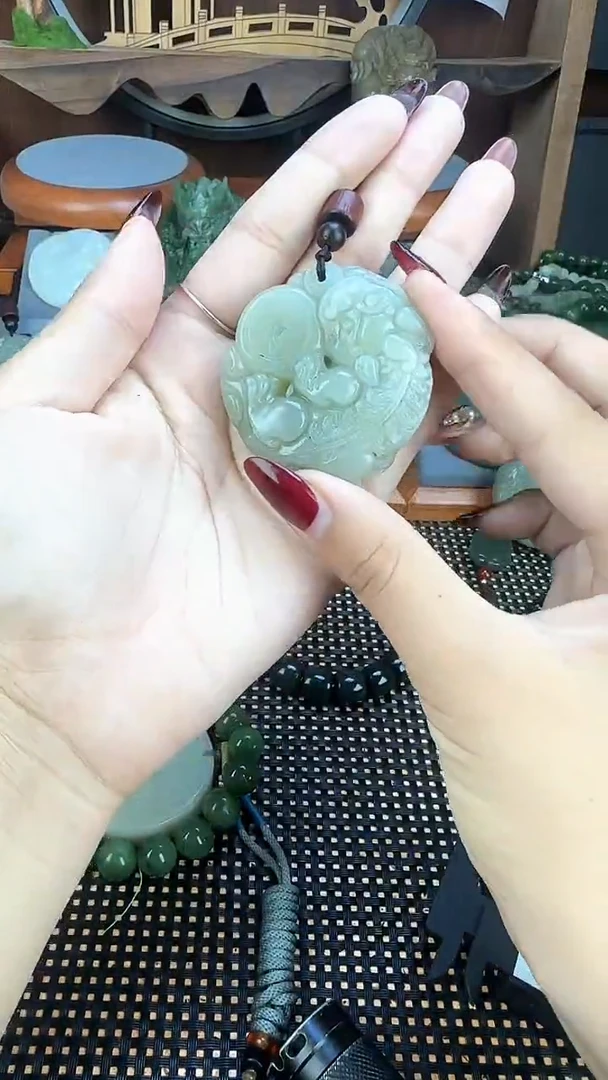 吊坠(不含链)未镶嵌和田玉1