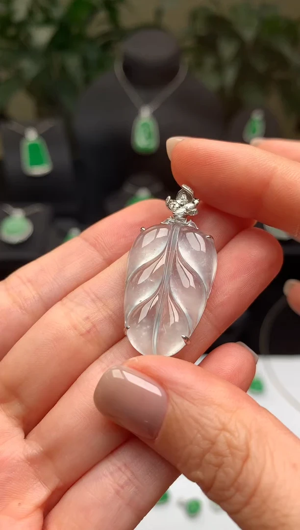 翡翠18K金镶嵌吊坠(不含链)叶子