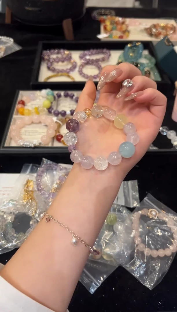 未镶嵌手链水晶多宝设计款手串