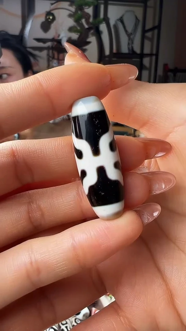 未镶嵌颈饰玛瑙/玉髓小*贵人