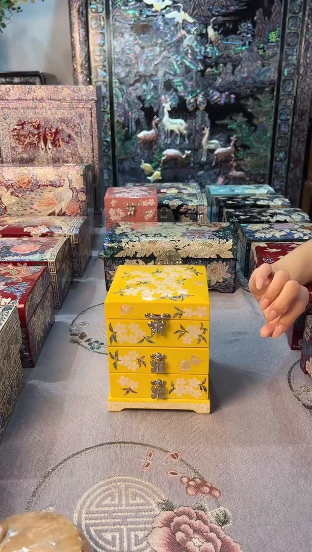 满贝底·弘贝雅螺钿漆器文化馆