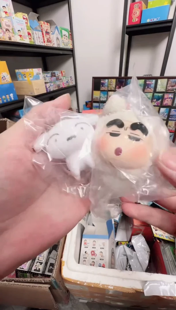 搪胶正版蜡笔小新野原小白的日常谁是小白
