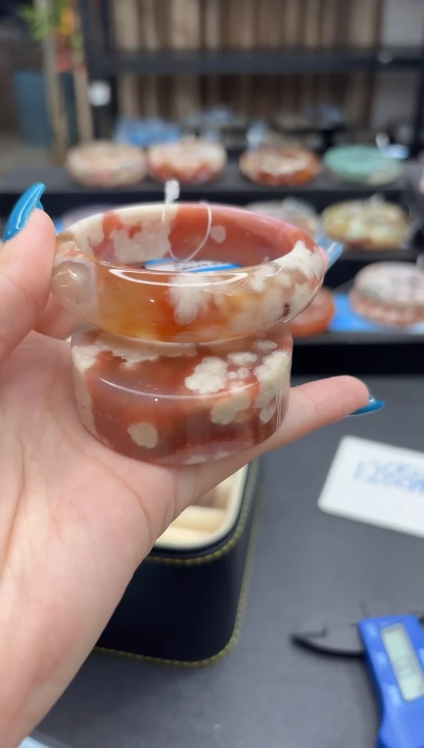 未镶嵌手镯石英质玉黄*君623(55圈赠送镯心)奶油纹