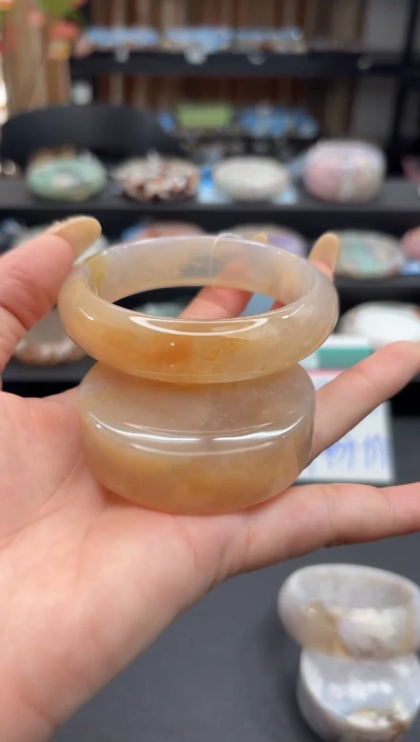 未镶嵌手镯石英质玉C277(58圈赠送镯心)