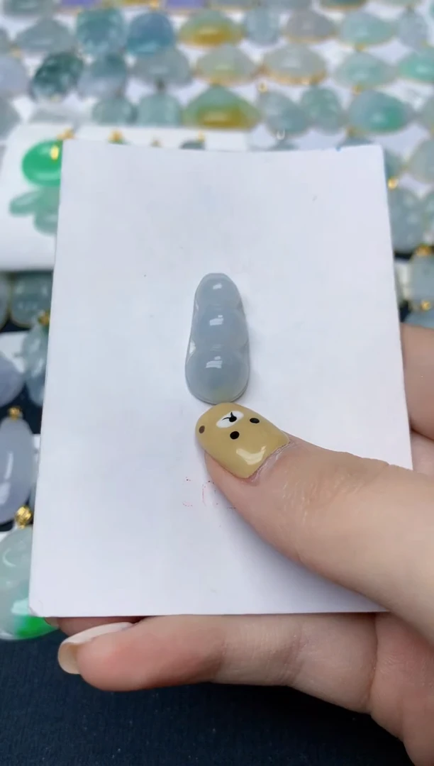 翡翠未镶嵌颈饰天然翡翠A货