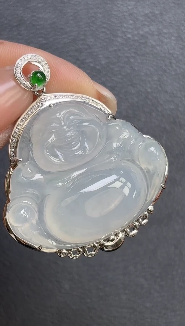 颈饰18K金镶嵌翡翠佛公