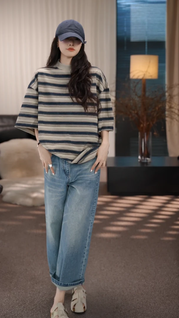 卢尚藏青色中领条纹T恤250607