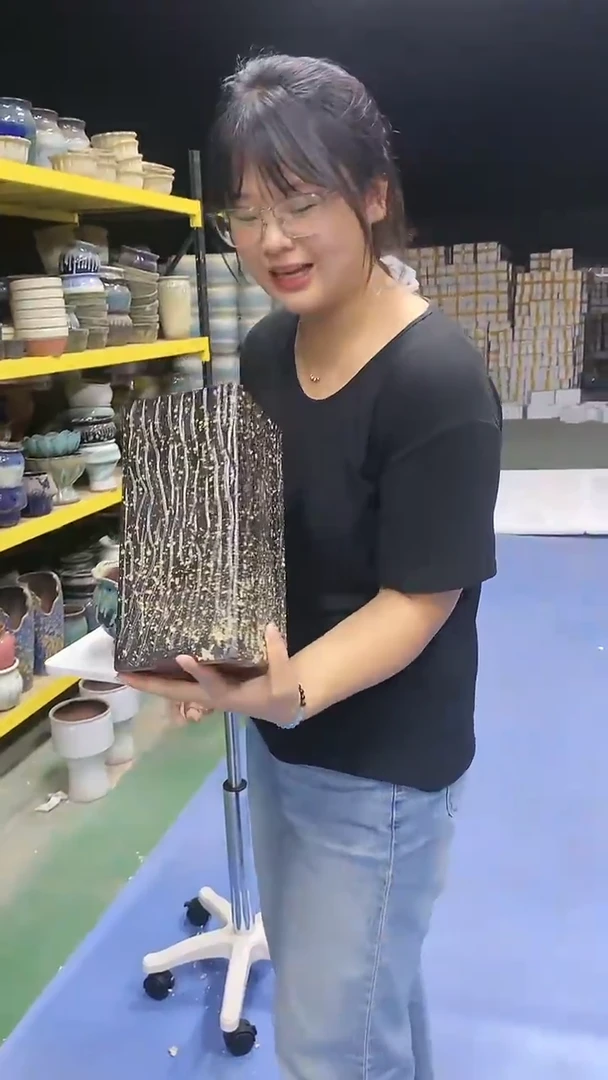 宜兴紫砂粗陶花盆