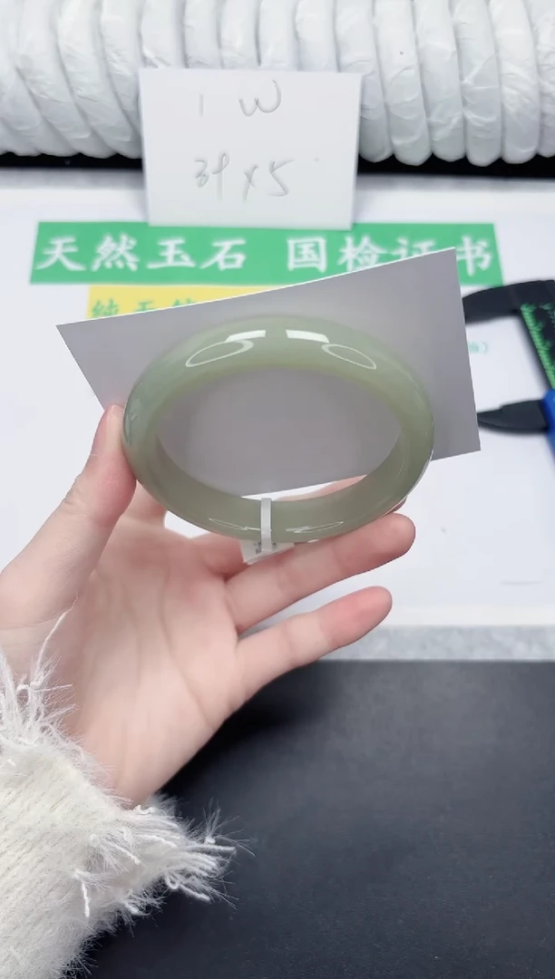 未镶嵌手镯石英质玉108-62D