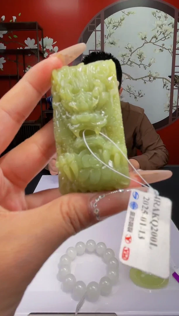 【闪购商品】定制和田玉Boss阳天然和田玉（拍一发一)