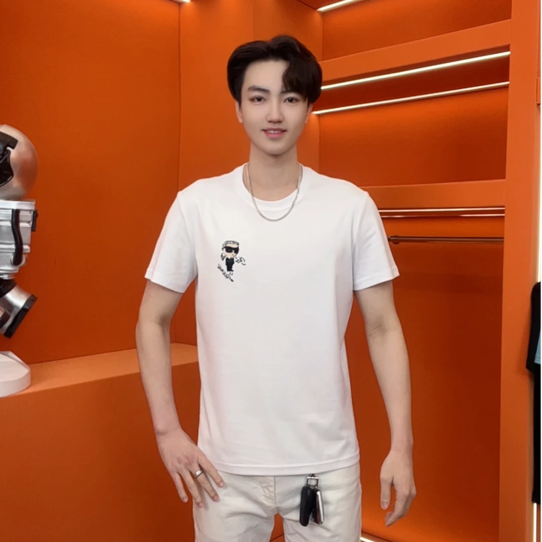 【墨镜帅哥】高周波夏季圆领男装短袖高支高棉简约液氨丝光棉6111