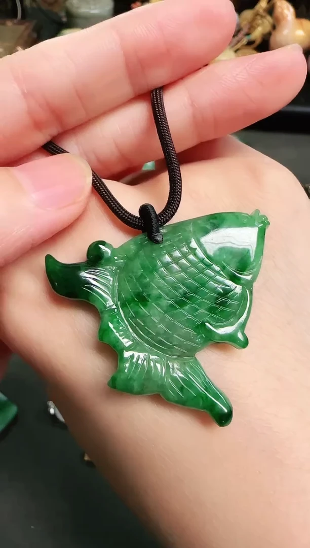 颈饰未镶嵌翡翠吊坠
