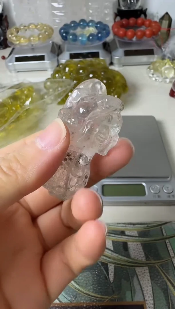 颈饰未镶嵌水晶花*子矿坑59