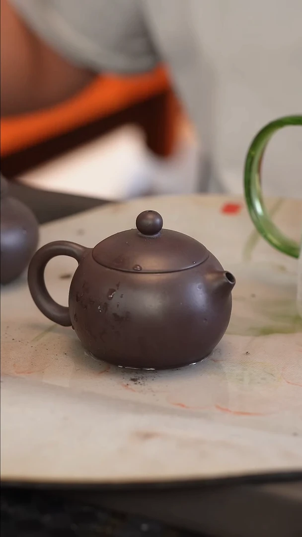 茶壶紫砂紫茄泥 半手工 西施 200cc
