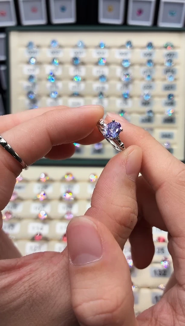 戒指彩色蓝宝石银S925镶嵌111